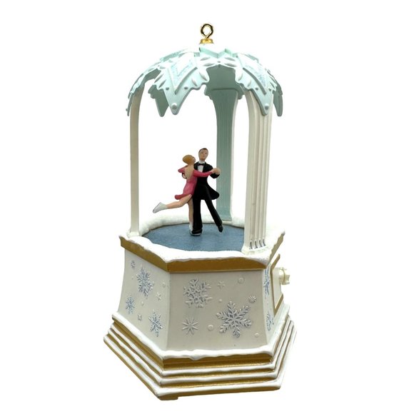 Hallmark Keepsake Ornament Waltzing on Air 2007 Treasures and Dreams Music & Mot - Picture 7 of 12